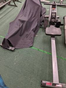 lot 43 image: Fitness Reality air rowing machine...