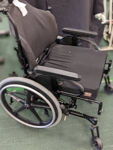 lot 48 image: Jay 2 deep contour wheel chair by I...