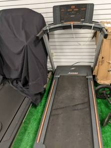 lot 74 image: NordicTrack A2350 treadmill...