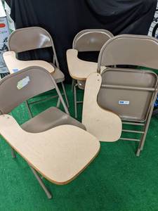 lot 97 image: 4 Folding chairs with right side de...