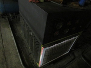 lot 13 image: Air Dryer with Filtering Unit