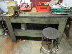 lot 24 image: Workbench & Stool