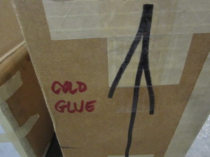 lot 32 image: Glue Pellets