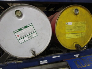 lot 59 image: Barrels - Shell Hyd Oil - Partial