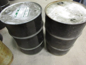 lot 65 image: Drums, 30 Gallon