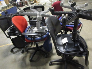 lot 81 image: Roller Office Chairs, Qty 12