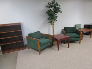 lot 108 image: Reception Room Furniture