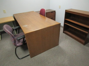 lot 115 image: Office Furniture