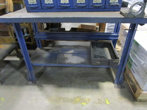 lot 128 image: Workbench