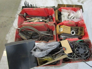 lot 130 image: Warehouse Stuff