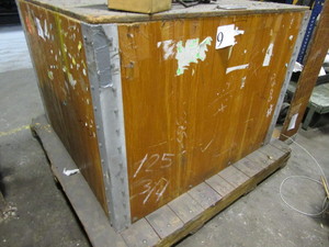 lot 150 image: Large Shipping Crate