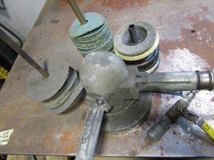lot 208 image: Sioux Air Grinder & Supplies