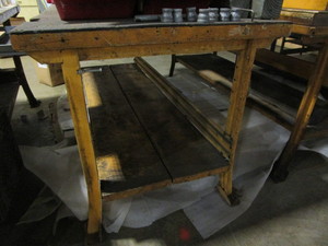 lot 249 image: Workbench