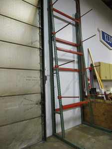 lot 253 image: Commercial Material Racking
