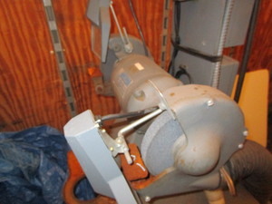 lot 284 image: Double Wheel Grinder