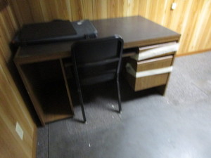 lot 356 image: Desk & Filing Cabinets