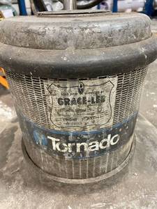 lot 373 image: Tornado 283 Series Floor Scrubber