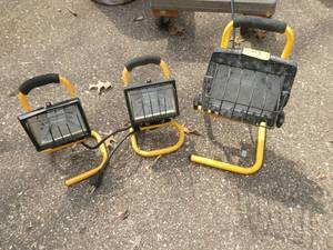 3 portable shop lights