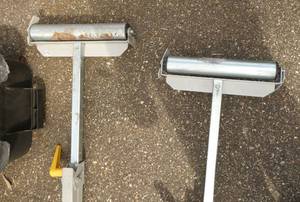 2 Roller stands