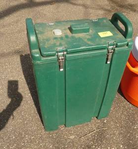 Large drink cooler