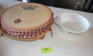 Apple Pie baking pan and carrier