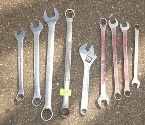 Group of large wrenches most over 1 capacity
