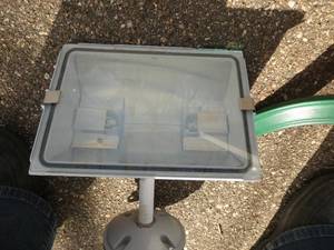 Commercial light fixtures