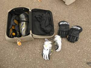 bag of hockey gear
