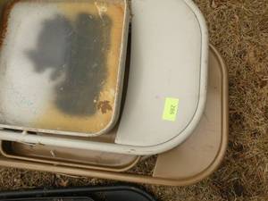 5 metal folding chairs