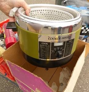 New in box Vintage cooker fryer