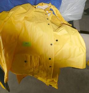 Nice Rain jacket size XL and umbrella
