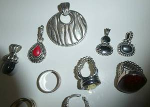 Lot of rings and pendants - a few sterling