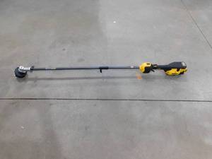 lot 4 image: DEWALT FLEXVOLT 60-Volt MAX Lithium- Ion Electric Cordless Attachment Capable String Trimmer