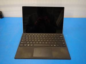 Microsoft&nbspSurface Pro 4 1724 &nbspINTEL(R) CORE(TM) I5-6300U CPU  2.40GHZ  8GB RAM  256GB SSD  includes keyboard case  unit has&nbspWhite Spots &amp Yellowing on screen  no windows 10  no charger