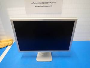 Apple&nbspA1082 Cinema HD Display  23 screen with 1920 x 1200 resolution  includes power cable