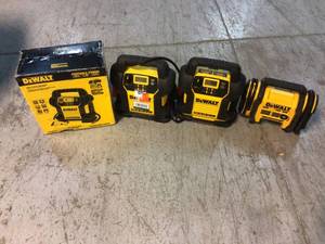 lot 32 image: Lot of Assorted Dewalt POrtable Power Tools Customer Returns See Pictures