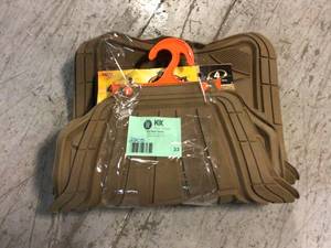 lot 33 image: Lot of 2 Car Accesories Customer Returns See Pictures