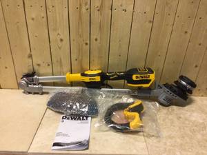 lot 69 image: Dewalt 14 String Trimmer Customer Returns See Pictures