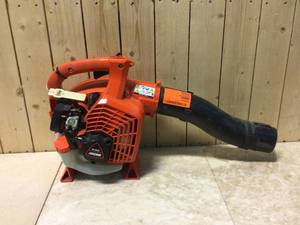 lot 75 image: ECHO 170 MPH 453 CFM 25.4 cc Gas 2-Stroke Cycle Handheld Leaf Blower Customer Returns See Pictures