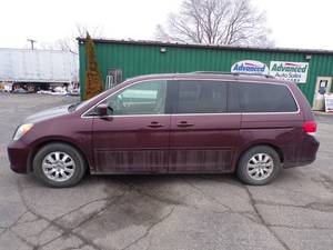lot 2 image: 2008 Honda Odyssey Van
