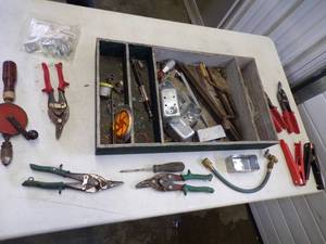lot 28 image: Tools and Parts