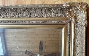 lot 8 image: Magnificent Decorative Wall Mirror