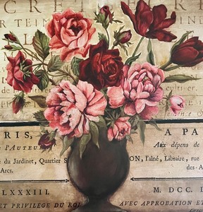 lot 47 image: Rose Themed Wall Decor
