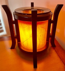 lot 143 image: LampOil Warmer