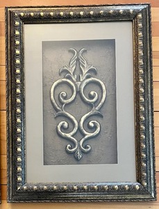lot 144 image: Wonderful Wall Decor