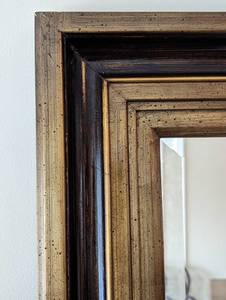 lot 157 image: Decorative Wall Mirror