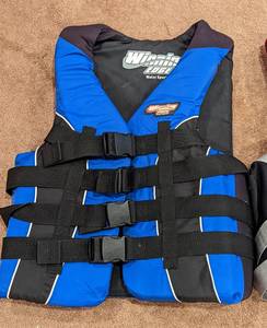 lot 179 image: Assorted Life Jackets