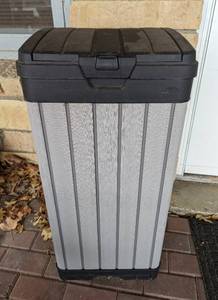 lot 183 image: Keter Rockford Outdoor Resin Garbage Can