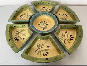 lot 210 image: Fun Divided Appetizer Serving Tray