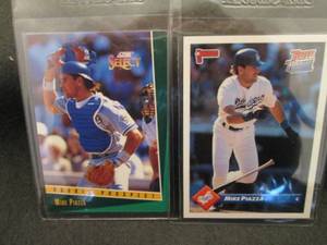 2- 1992 Mike Piazza Rookie Cards...